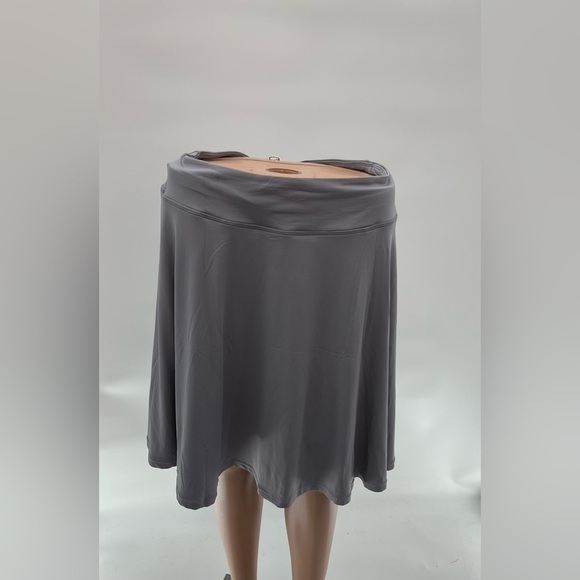 Grey Knee-Length Skirt with Built-In Shorts for Women XXL - Picture 4 of 4